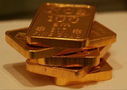 Nga giảm mua vàng vì các vấn đề tài chính