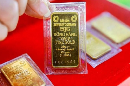 Chênh lệch giá vàng trong nước và thế giới rút về mốc 5 triệu đồng/lượng