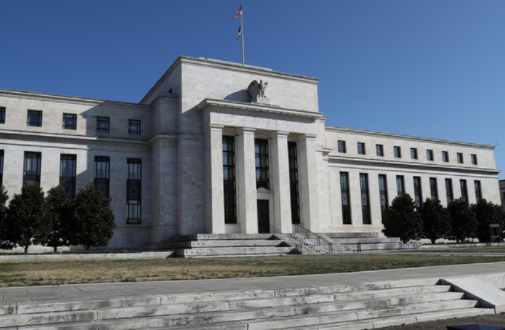 Fed dự báo sẽ duy trì chính sách lãi suất thấp