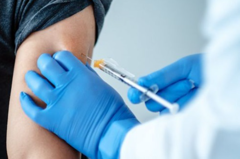 Covid-19: Hàn Quốc ghi nhận ca tử vong sau khi tiêm vắc xin; Hàng trăm bác sỹ Indonesia nhiễm bệnh dù đã tiêm vắc xin