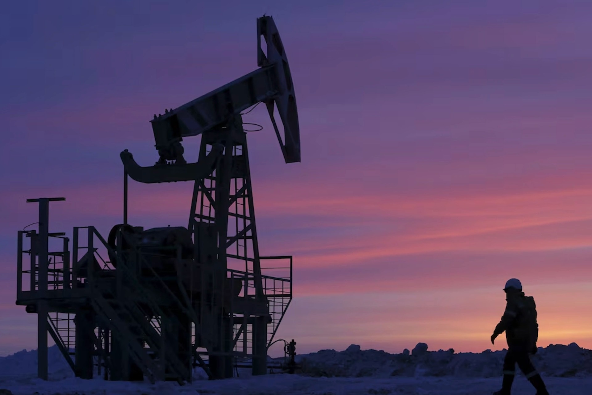 Giá dầu quay đầu giảm khi căng thẳng Trung Đông hạ nhiệt